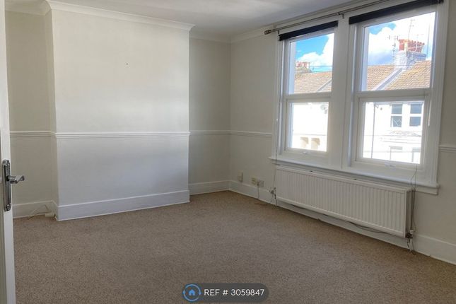 Top Flat, Goldstone Road, Hove photo 4