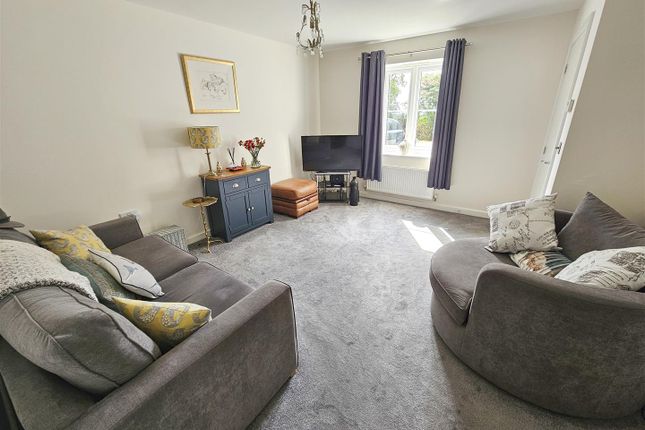 2, Nuthatch Close, Gunnislake photo 4