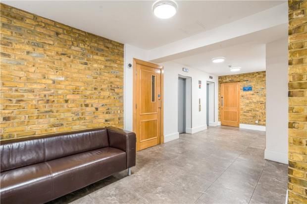Flat for sale in Gainsford Street, London