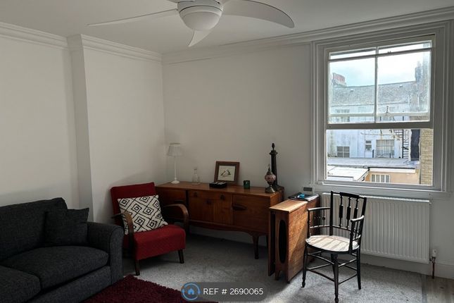 Ceiling Fan/ Main Room