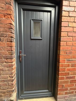 36A St Edward Street, Leek photo 2