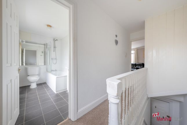 Flat to rent in Wiggenhall Road, Watford