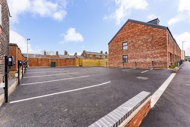 Town house for sale in Pownall Street, Macclesfield