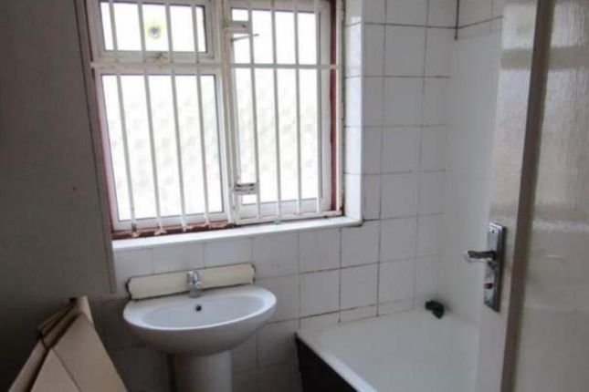 168, Harrow Road, Wembley photo 5