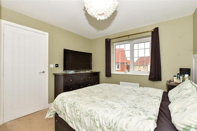 Thumbnail Semi-detached house for sale in Sandpiper Road, Harlow, Essex