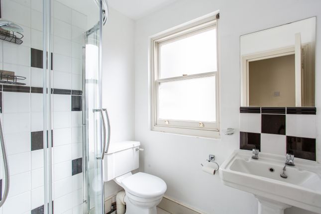 End terrace house for sale in Stepney Green, London