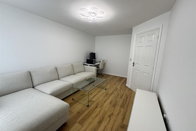 52, Spruce Way, Selby photo 3