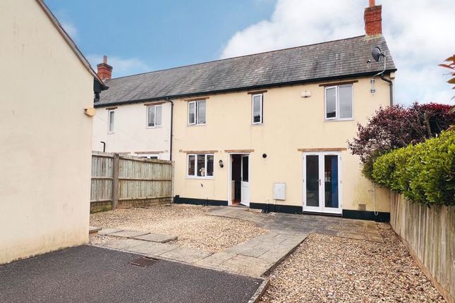 Semi-detached house to rent in Dunkleys Way, Hillyfields, Taunton