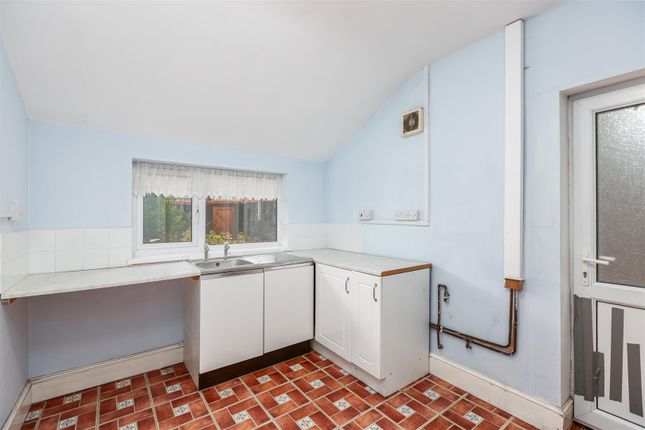 14, New Dock Road, Llanelli photo 4