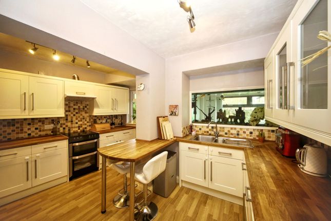 19 Leopold Street, Wigan photo 4