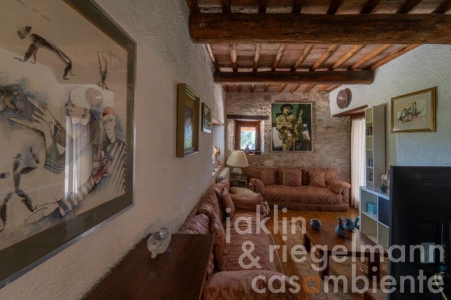 Country house for sale in Italy, Umbria, Perugia, Monte Castello di Vibio