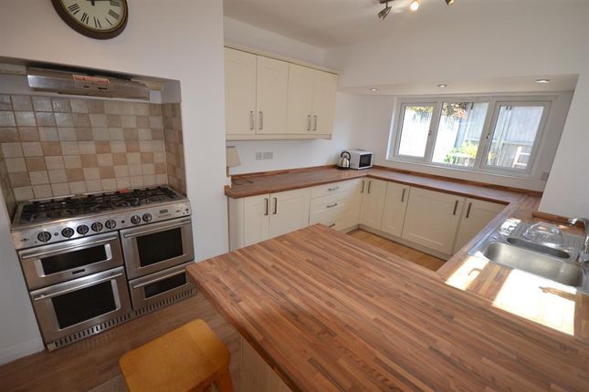 Terraced house to rent in Barrack Road, Exeter, Exeter