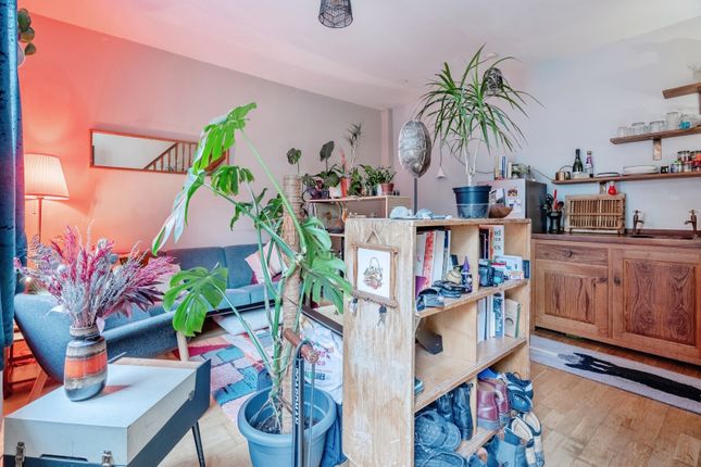 14, Sun Terrace, West Yorkshire photo 4