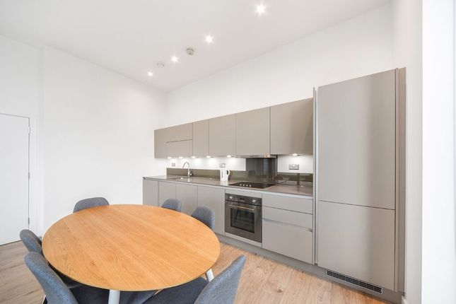 Flat for sale in Legacy Tower, Great Eastern Road, Stratford