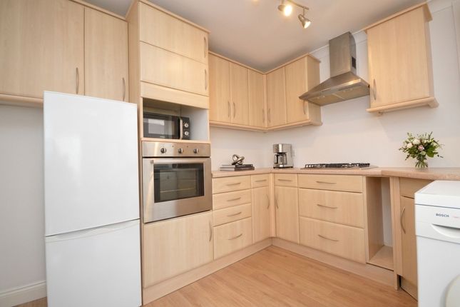 2 Harebell Walk, High Wycombe photo 4