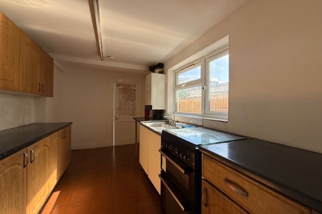 Thackeray Road, London photo 4