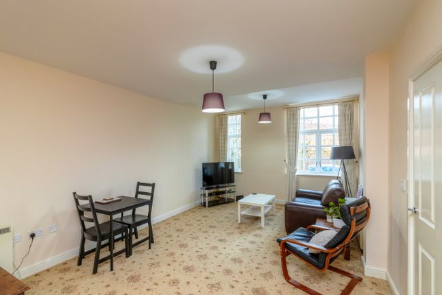 Flat for sale in College House, Huddersfield Road, Barnsley