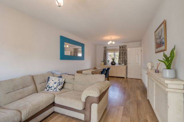 46, Sunningdale, Grantham photo 4