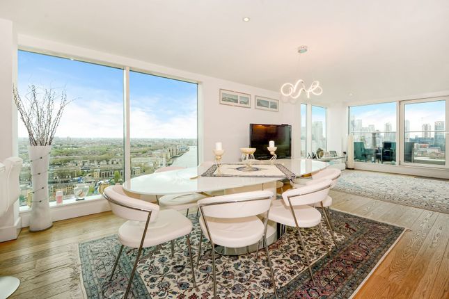 Penthouse for sale in Aragon Tower, London