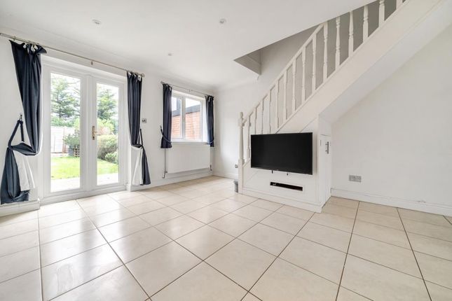 10 BURTON CLOSE, Windlesham, Windlesham photo 3