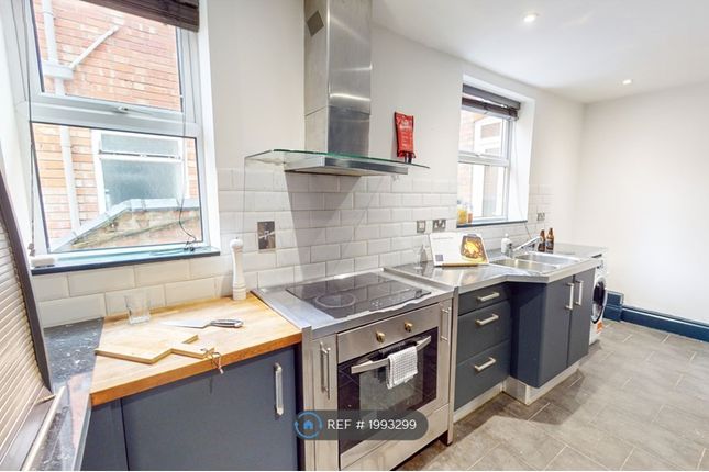 Terraced house to rent in Kirby Road, Leicester