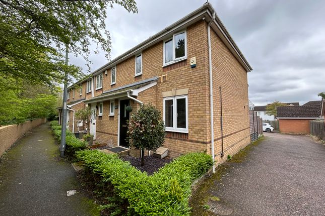 Thumbnail End terrace house for sale in Foxwood Chase, Waltham Abbey