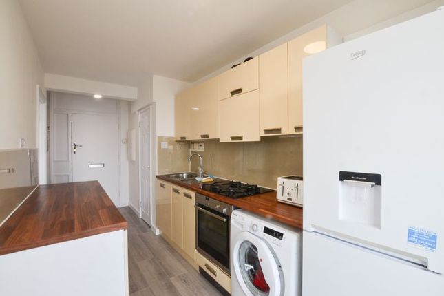 Thumbnail Room to rent in Fern Street, London