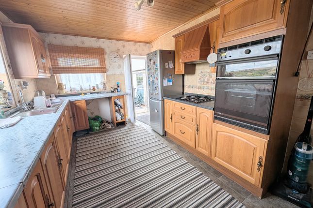 103, Gwilym Road, Cwmllynfell photo 2