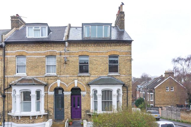 Thumbnail Flat to rent in Whiteley Road, London