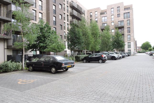 2-bed flat on 24, Peregrine Point, Alma Road, (North London), £390,000