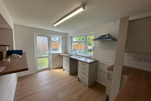 6 Forest View, Cimla photo 3