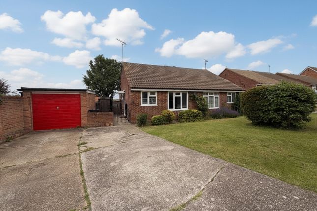 2-bed house on 9, Headcorn Close, Essex, £300,000