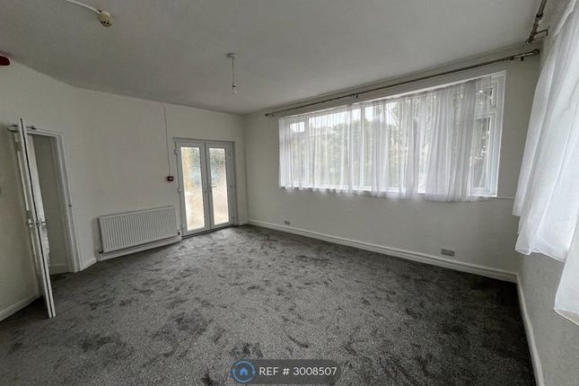 Flat, Arthurs Hill, Shanklin photo 5