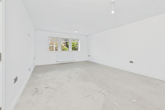 Plot 1, The Shears, 199a, Halifax Road, Liversedge photo 4