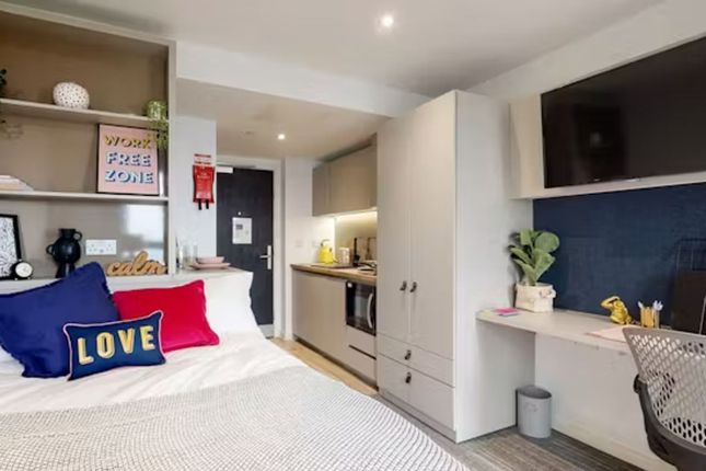 Thumbnail Flat to rent in Students - Chapter Ealing, Holbrook House, 3 Victoria Rd, London