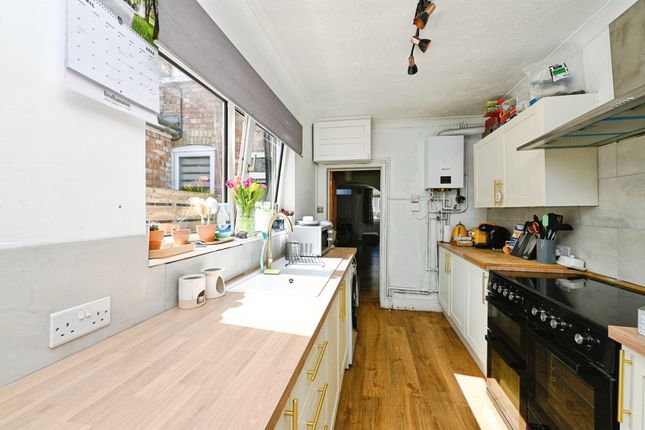 1, Lakenham Terrace, Wisbech photo 3