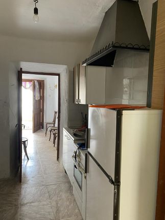 Town house for sale in CL Real ( Castillo) 18329, Chimeneas, Granada