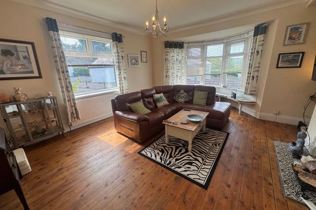 Chenesiton, Bradford Road, Bingley photo 2