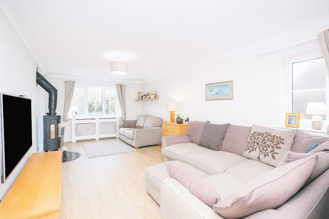 5, Cherry Tree Close, Lutterworth photo 4