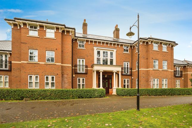 Flat for sale in The Beeches, Upton, Chester
