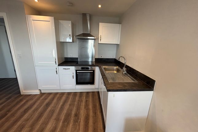 Apt 46, Liverpool photo 2