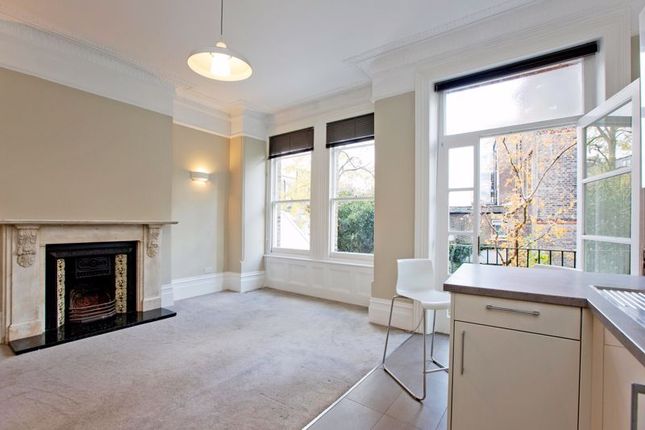 Thumbnail Flat for sale in Willoughby Road, Hampstead