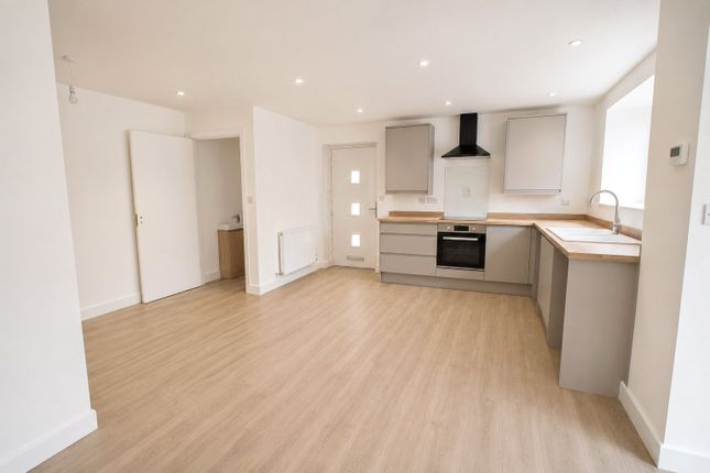 Flat 2, 1, Lyndale Terrace, Bideford photo 4