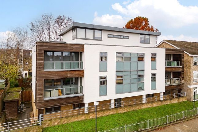 Thumbnail Flat for sale in Brookwood Road, Southfields