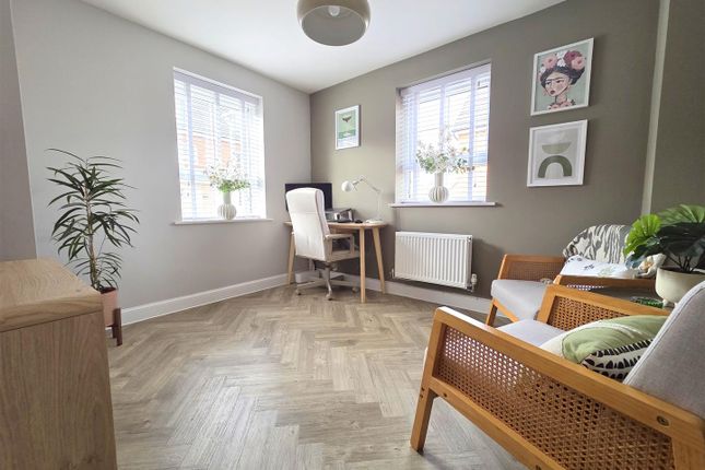 7, Axminster Drive, Stourport-On-Severn photo 4