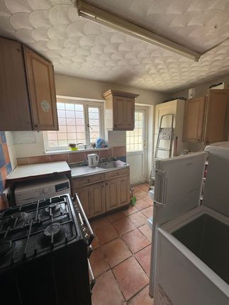Thumbnail Terraced house to rent in Westbourne Road, Luton