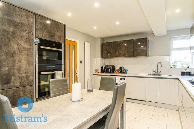 9, Moorsholm Drive, Nottingham photo 4
