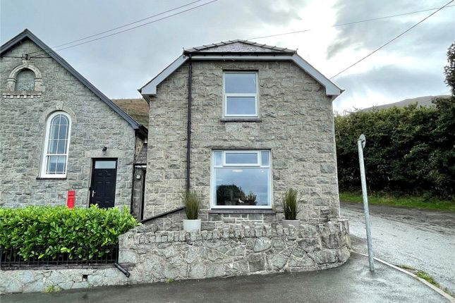 Thumbnail Link-detached house for sale in Gyrn Goch, Caernarfon, Gwynedd