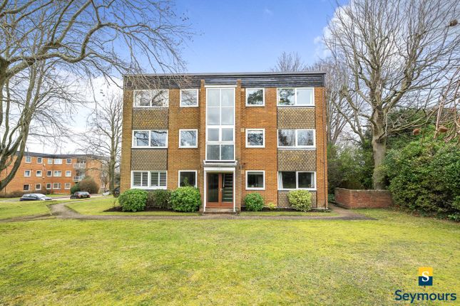 Flat for sale in Rosetrees, Guildford, Surrey
