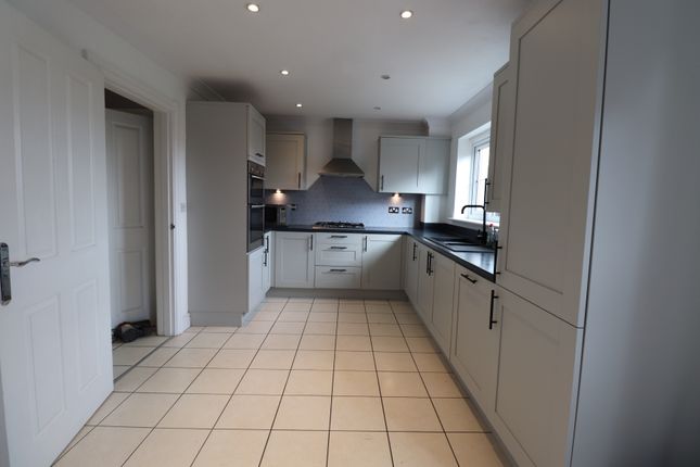 9, Brown Close, Northampton photo 4